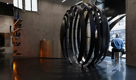 2023上海時(shí)裝周裝置藝術(shù)雕塑